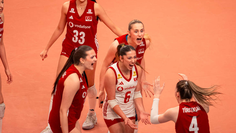 17 Yaş Altı Kız Voleybol Milli Takımı Dünya Şampiyonası’nda Son Dörde Kaldı - Resim : 1