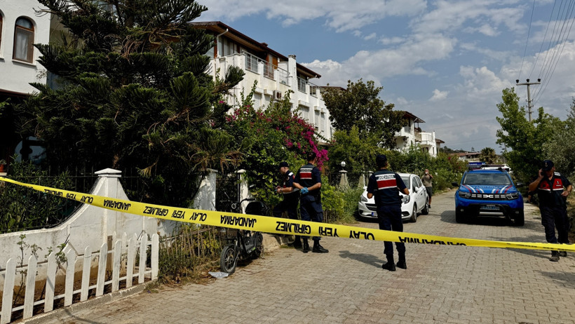 Fethiye'de Vahşet! Annesini Öldürdü, İntihar Etti - Resim : 1