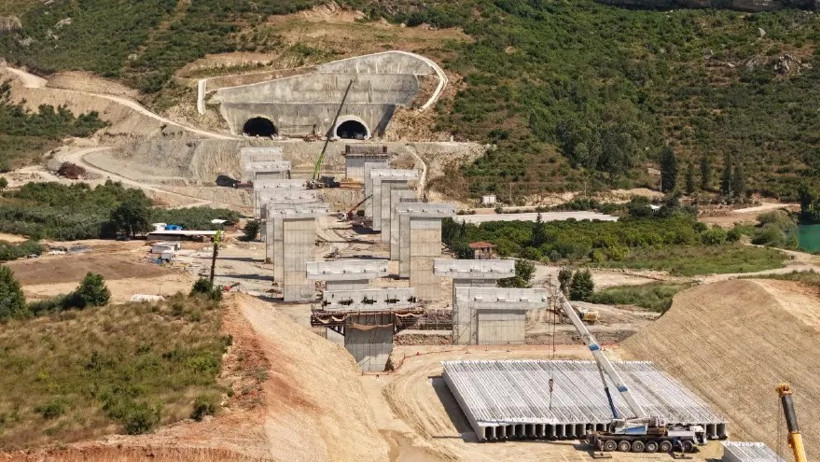 Saatlerce Yolculuk Tarih Oluyor: Antalya-Alanya Arası 36 Dakikaya Düşecek - Resim : 2