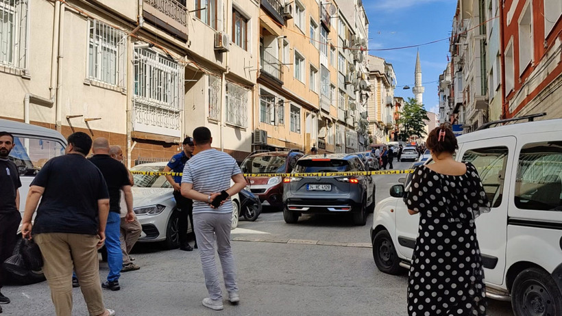 İstanbul'da Erkek Katliamı: Eşini ve Kızını Öldürüp İntihar Etti - Resim : 2