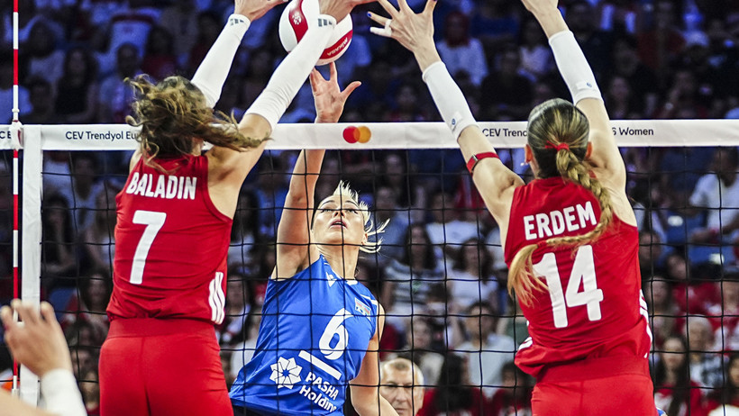 Türkiye’nin Rakibi Almanya! Filenin Sultanları Yarı Final Peşinde - Resim : 1