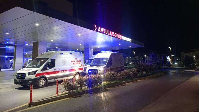 İstanbulsporlu Mendy'den Korkutan Haber: Apar Topar Hastaneye Kaldırıldı - Resim : 1
