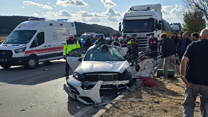 Bursa'da Feci Kaza: Hamile Kadın ile 3 Yaşındaki Kızı Hayatını Kaybetti - Resim : 1