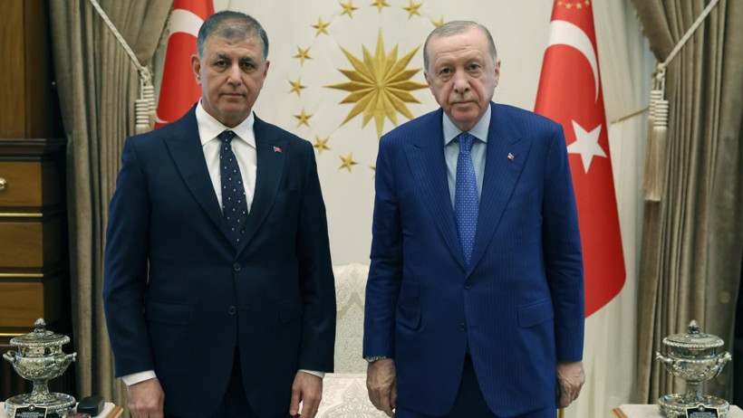 Ankara’daki Kritik Gün Öncesi Gözler İzmir’de! Cemil Tugay İçin Dikkat Çeken AK Parti İddiası - Resim : 1