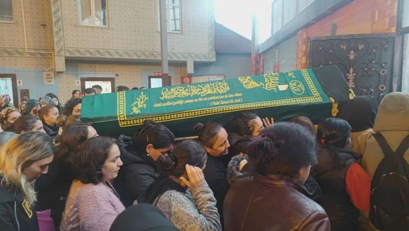 Annesini Katleden Babasına Seslenen Kız Mahkemeye Damga Vurdu: 'Hiçbir Zaman Çıkamasın' - Resim : 1