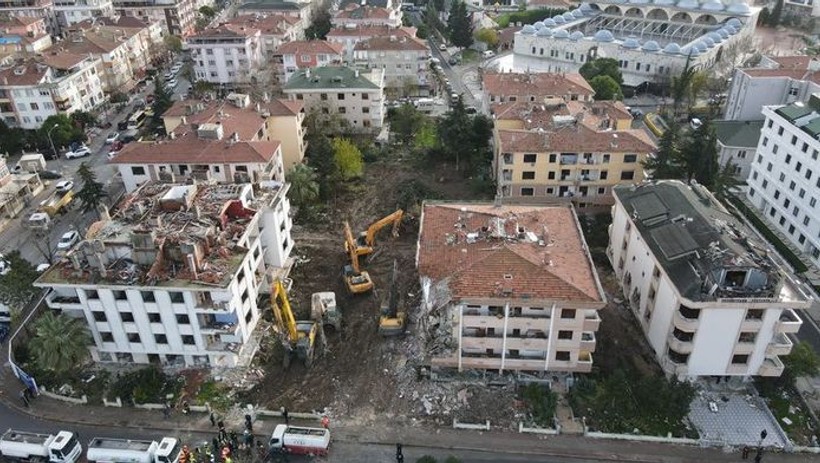Milyonlarca İstanbullu Tabut Evlerde Yaşıyor: Yıkılması Gereken Bina Sayısı Ortaya Çıktı - Resim : 1