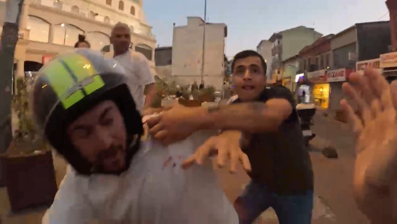 İstanbul'un Göbeğinde Utandıran Görüntüler! İspanyol YouTuber'ı Kovalayıp Darbettiler! İkisi de Suç Makinesi Çıktı - Resim : 3