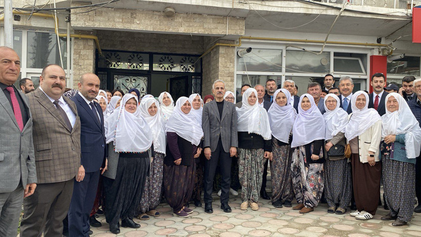 Kıyafeti Üzerinden Saldırıya Uğramıştı... Bakan Uraloğlu'ndan Ziyaret: 'Ellerine Fırsat Geçse...' - Resim : 2