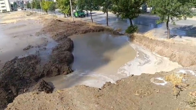 Yozgat’ta Yürekleri Ağza Getiren Olay! Bomba Gibi Patladı, Sesi Duyan Kendini Sokağa Attı - Resim : 3