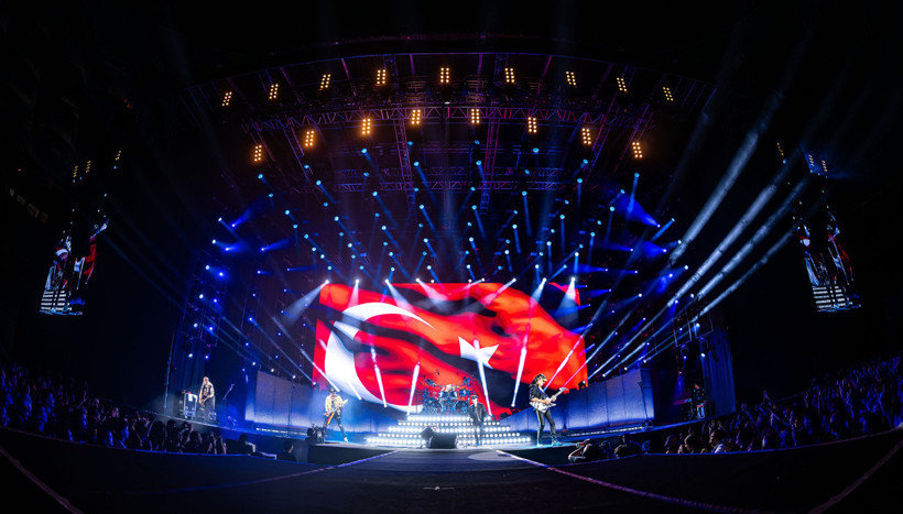 33 Yıl Sonra Tarihi Gece! İstanbul'da Scorpions Fırtınası - Resim : 1