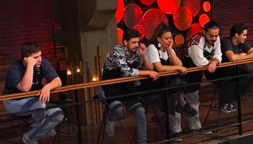 MasterChef Türkiye'de Beklenmedik An! Mehmet Yalçınkaya 1990'dan Beri Kullandığı Gizli Tarifini Paylaştı: İşte Püf Noktalarıyla Tam Ölçü Krem Karamel Tarifi... - Resim : 2