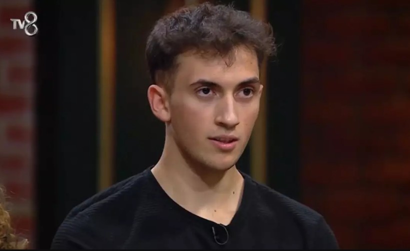 MasterChef Jürilerinin Ağzı Açık Kaldı! Şimdiden Finalin En Güçlü Adayı... Neredeyse Kaşık Atıyorlardı - Resim : 2