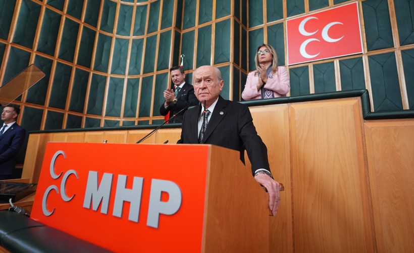 Bahçeli Resti Çekti: 'Kimse Gitmezse Ben İmralı'ya Giderim!' - Resim : 5