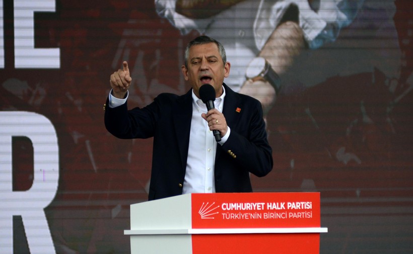 Özgür Özel'den Cumhurbaşkanına 'Düello' Çağrısı: Eğer İmamoğlu Suçlu Çıkarsa Siyaseti Bırakıyorum - Resim : 1
