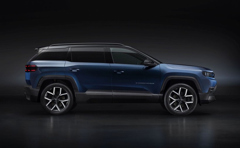 Yeni Jeep Compass Sahneye Çıktı! SUV Pazarında Dengeler Değişecek: Tek Şarjla 650 Kilometre Gidiyor! - Resim: 3