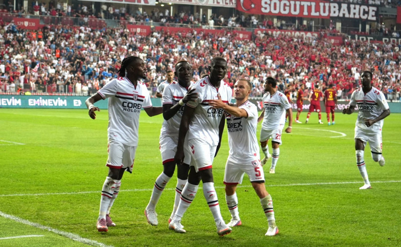 Göztepe-Samsunspor Maçında Gol Düellosu: 6 Gol, 2 Puan Kaybı - Resim : 2