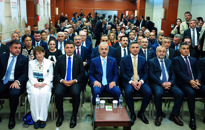 TURKA ile Dev İmza Atıldı, Sürücüler İçin Yeni Çağ Başlıyor: 3 Milyar Dolarlık Yatırımla Araç Muayenede 'Sıfır İnsan' ve 'Sıfır Komisyon' Dönemi - Resim : 1