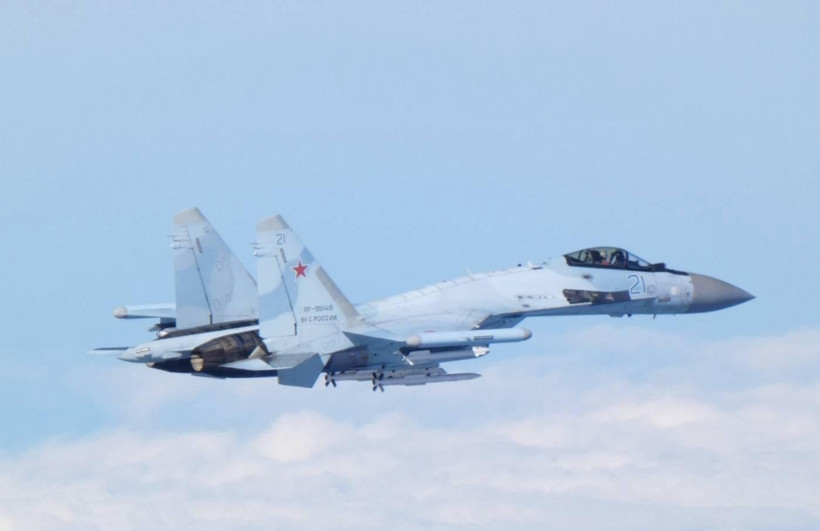 Japonya'da Savaş Alarmı! Asya'da Tansiyon Yükseldi: Rus Savaş Uçakları Sınıra Dayandı Jetler Havalandı - Resim : 3