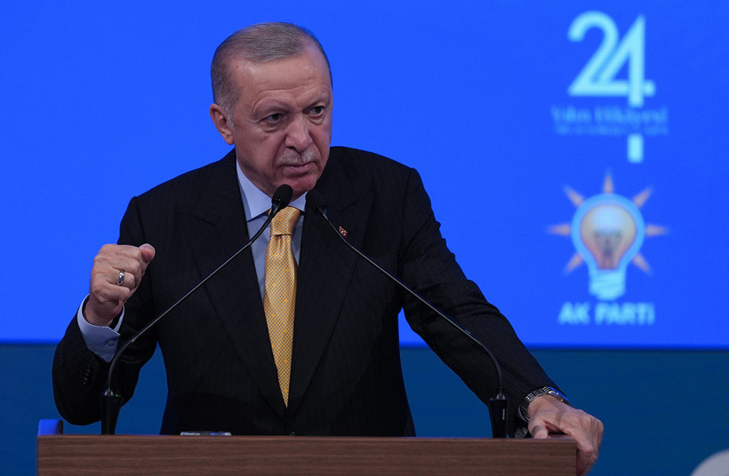 Son Dönemin En Çok Konuşulan Gündemi... AKP, Transferleri Nasıl Yapıyor? En Çok Buna Dikkat Ediliyor! - Resim : 1