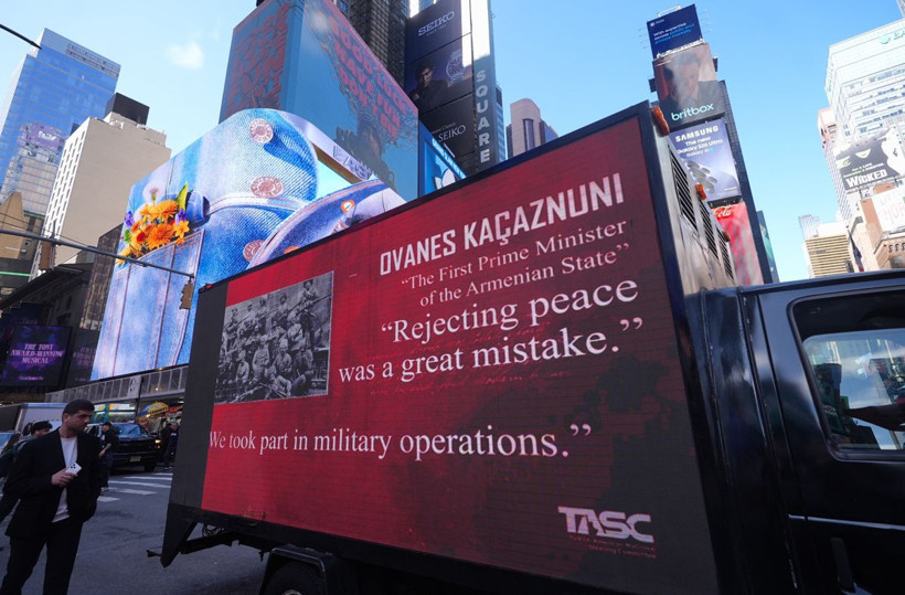 Times Meydanı’nda Mamdani'ye 'Karabağ' Protestosu: 'Gerçekleri Çarpıtmayın' - Resim: 19