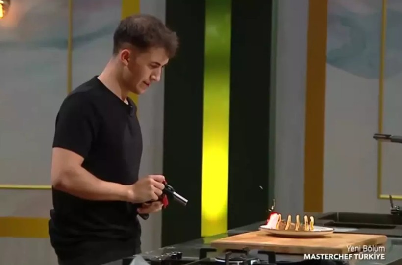 MasterChef Jürilerinin Ağzı Açık Kaldı! Şimdiden Finalin En Güçlü Adayı... Neredeyse Kaşık Atıyorlardı - Resim : 1