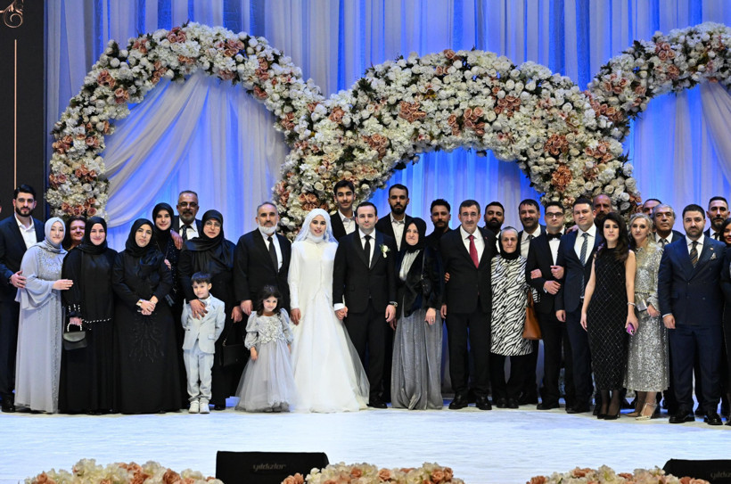 Cumhurbaşkanı Yardımcısı Cevdet Yılmaz'ın Mutlu Günü: Oğlu Ferhat Yılmaz, Esra Alperen ile Dünya Evine Girdi - Resim : 1