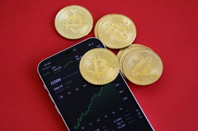 Kripto Para Transferinde Yeni Dönem! Hepsi Tek Tek Devreye Aldı: 15 Bin Lira Üzerine Kimlik Bilgisi Zorunlu Oldu - Resim : 1