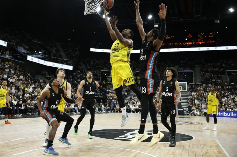 Fenerbahçe Tarih Yazdı! EuroLeague'de 7'nci Kez Final Four Biletini Kaptı - Resim : 1