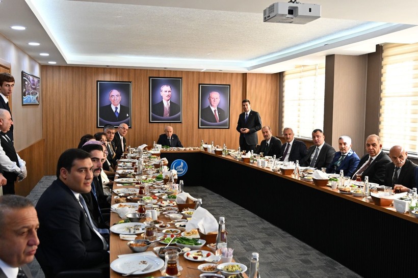 MHP Lideri Devlet Bahçeli, Ülkü Ocakları’nı Ziyaret Etti - Resim : 2