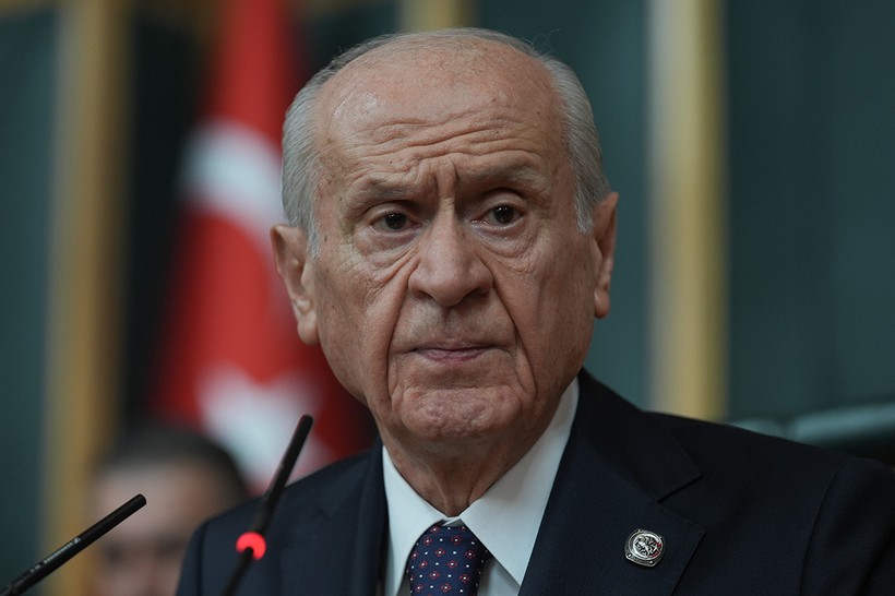 Tüm Gözler Devlet Bahçeli'ye Çevrilmişti! Aylar Sonra Gelen Konuşmada Dikkat Çeken Rozet... Ne Yazıyordu? - Resim : 4