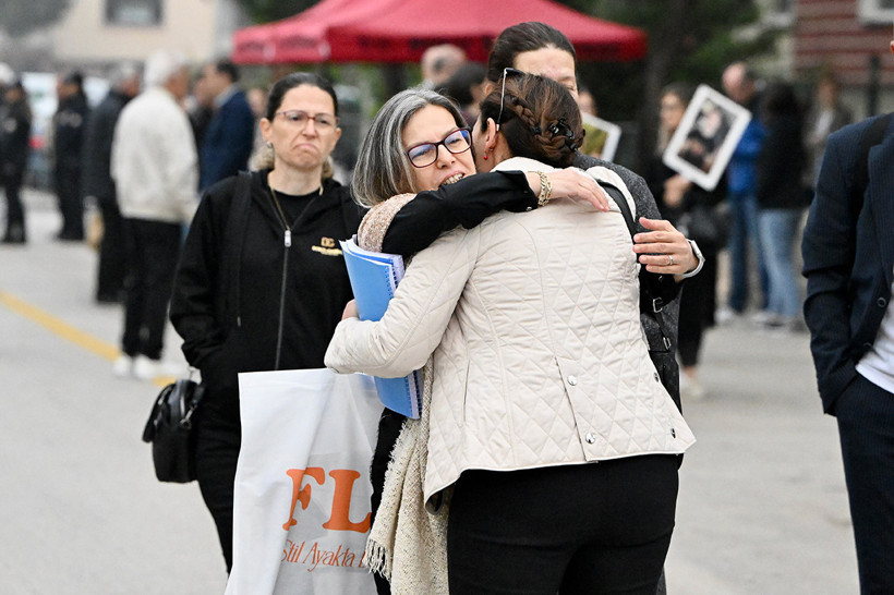 78 Kişiye Mezar Olmuştu... Kartalkaya Yangın Faciası Davasında Otel Sahibine Tepki: 'KATİL' - Resim : 8