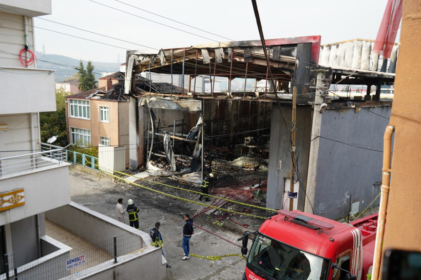 Kocaeli'deki Cehennemden Yaralı Kurtulan İşçi Dehşeti Anlattı: Yanan Elbiselerimi Kendim Koparıp Attım - Resim : 5