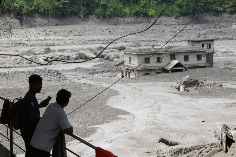 Deprem Sonrası Nehir Taştı! Nepal'de Sel Felaketinde Bilanço Ağırlaşıyor - Resim : 1