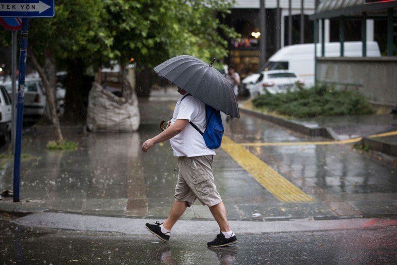 Meteoroloji 20 ili tek tek uyardı: Şemsiyeleri hazırlayın, gök gürültülü sağanak geliyor! - Resim: 4