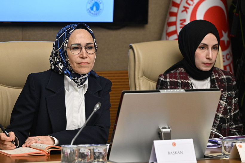 AKP'li Vekilin Canını Sosyal Medya Yorumları Sıktı: Hemen Altına 'Zıkkım Yiyin'... - Resim : 1