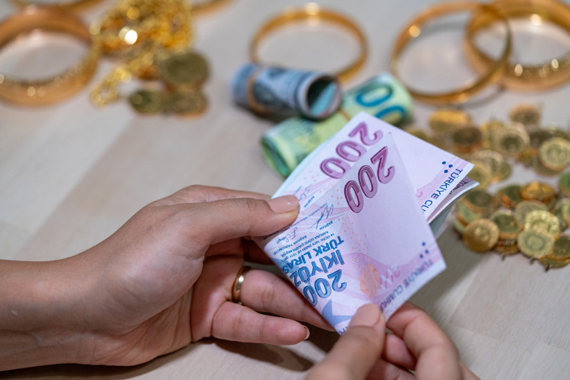 Herkes Altın, Faiz Sanıyordu: Vatandaş Parasını Bakın Nerede Değerlendiriyormuş? Merkez Bankası Kalem Kalem Açıkladı - Resim : 1