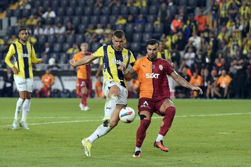 Türkiye'de Nefesler Tutulacak: Galatasaray ve Fenerbahçe Şampiyonluk Yarışında, Kritik Derbide Karşı Karşıya Gelecek - Resim : 1