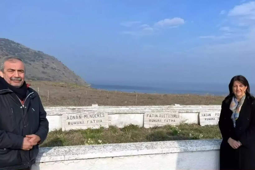Sırrı Süreyya Önder'den Canlı Yayında Açıkladı: 'Şerefim Üzerine Söylüyorum...' - Resim : 2