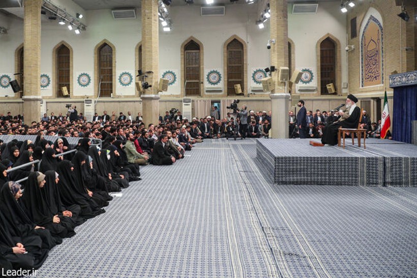 İran-ABD Gerilimi Artıyor! Hamaney'den Trump'ın Müzakere Çağrısına Sert Yanıt: Bu Akılcı Değil Savaş Tek Taraflı Olmaz - Resim : 1