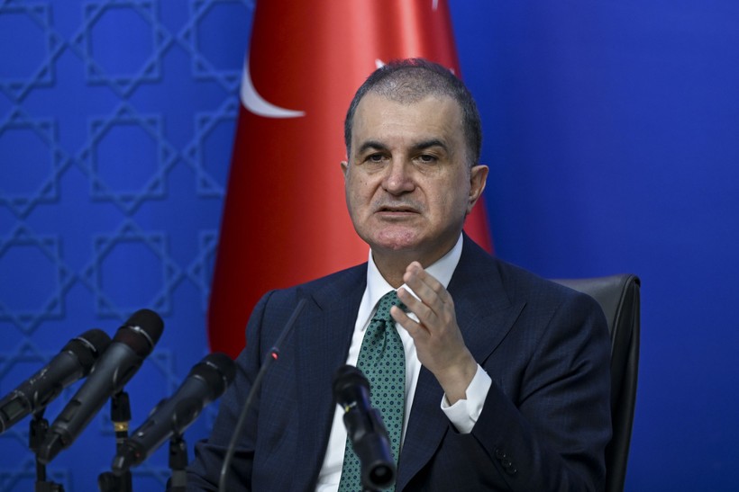 AKP'den DEM Görüşmesi Sonrası İlk Açıklama: PKK Tüm Unsurlarıyla Silah Bırakmalı - Resim : 1