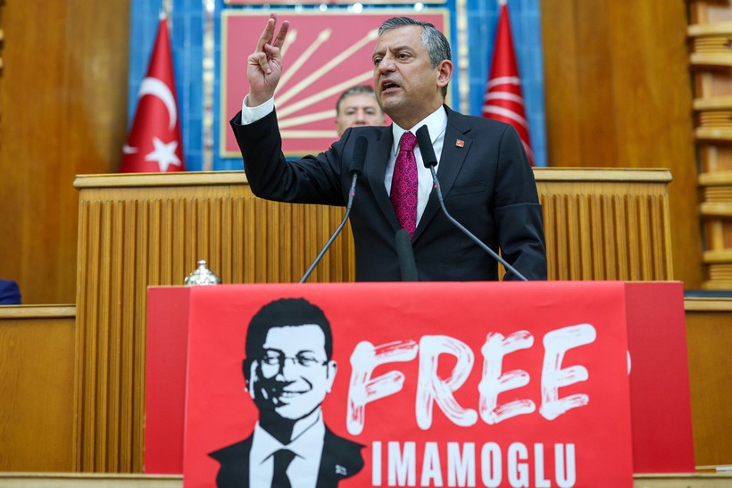 Özgür Özel'den Flaş Açıklamalar: Ahtapotu Anlattı, AKP'li Belediyeleri Tek Tek İfşa Etti - Resim : 3