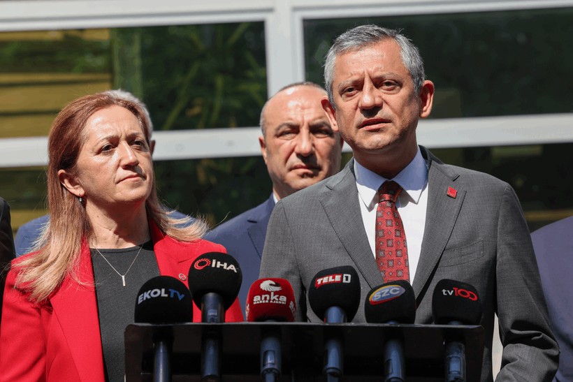 CHP Lideri Özel'den Dikkat Çeken Ara Zam Çıkışı! 'Yapmazsanız İntihar Olur' - Resim : 1