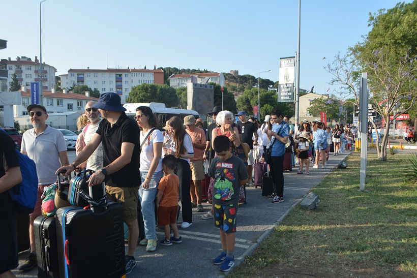 Kurban Bayramı Kuyruğu! Herkes Oraya Gidiyor - Resim : 2