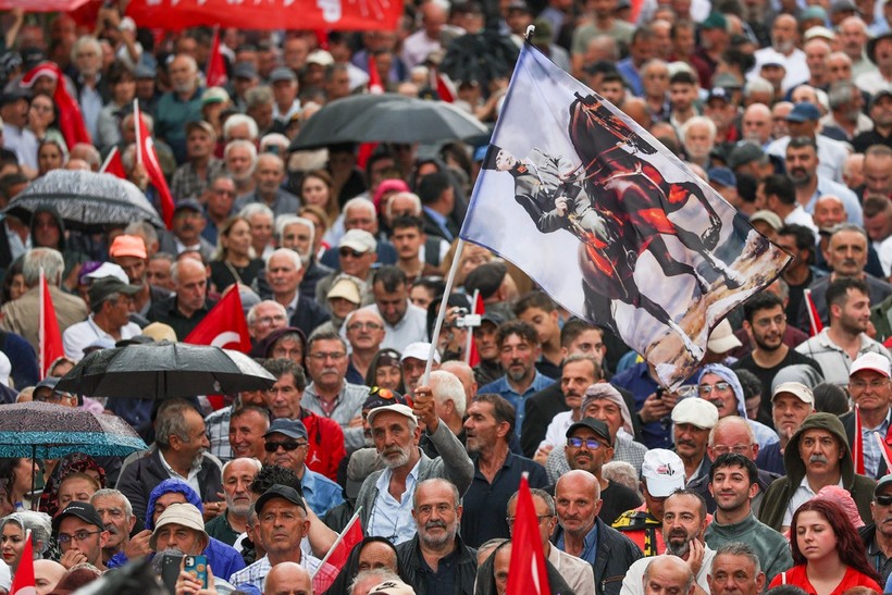 CHP'den 14 Yıl Sonra Bir İlk! Özgür Özel: Bayburt Artık Milletin Kalesidir - Resim : 3