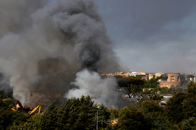 Roma'da Korkunç Patlama! En Az 10 Yaralı... - Resim : 1