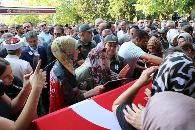 Orman Kahramanının Oğlundan Yürek Yakan Feryat: 'Baba, Ben Sensiz Ne Yapacağım?' - Resim : 3