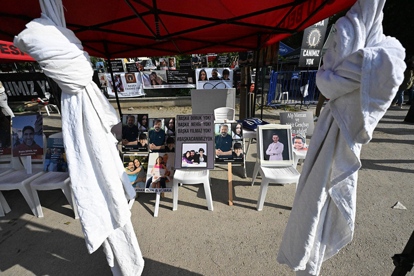 78 Kişiye Mezar Olmuştu... Kartalkaya Yangın Faciası Davasında Otel Sahibine Tepki: 'KATİL' - Resim : 3