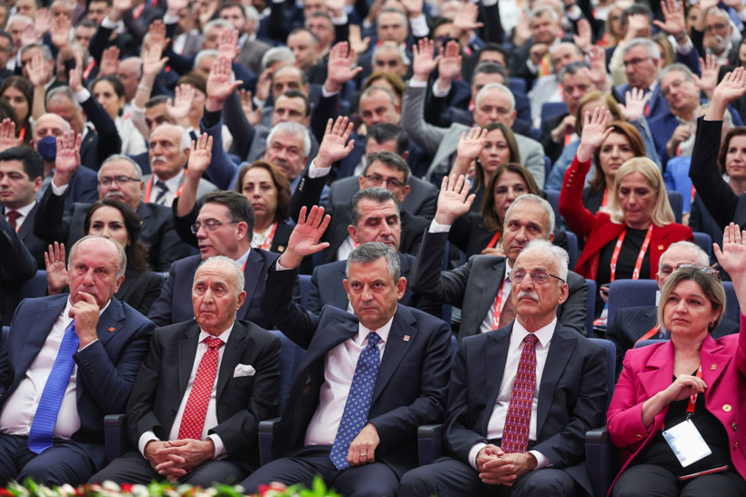 CHP Kurultayı 'Mutlak Butlan' Riskini Bitirdi mi? Özgür Özel'in Zaferi Ne Anlama Geliyor? - Resim : 1