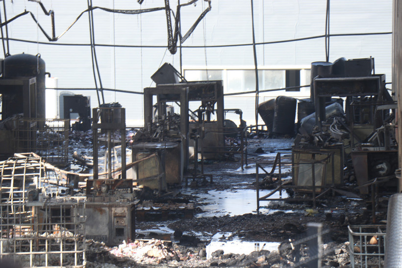 Kocaeli'deki Fabrika Yangınında Ölen Esma'nın Eşi İnsanlık Dışı Şartları Anlattı: Çıkış Yoktu, Birbirlerine Sarılarak Ölmüşler - Resim : 1