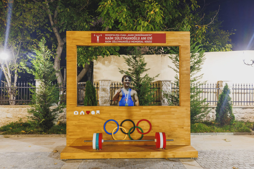 'Cep Herkülü' Naim Süleymanoğlu'nun Evi Müze Oldu: Yarın Kapılarını Açıyor - Resim : 1